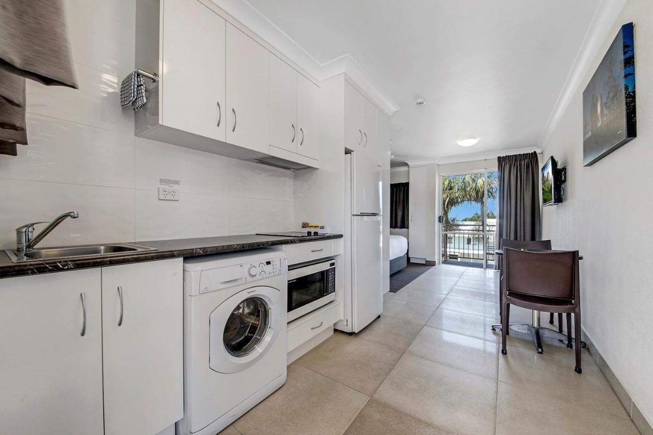 Endeavour Inn Emu Park Екстериор снимка