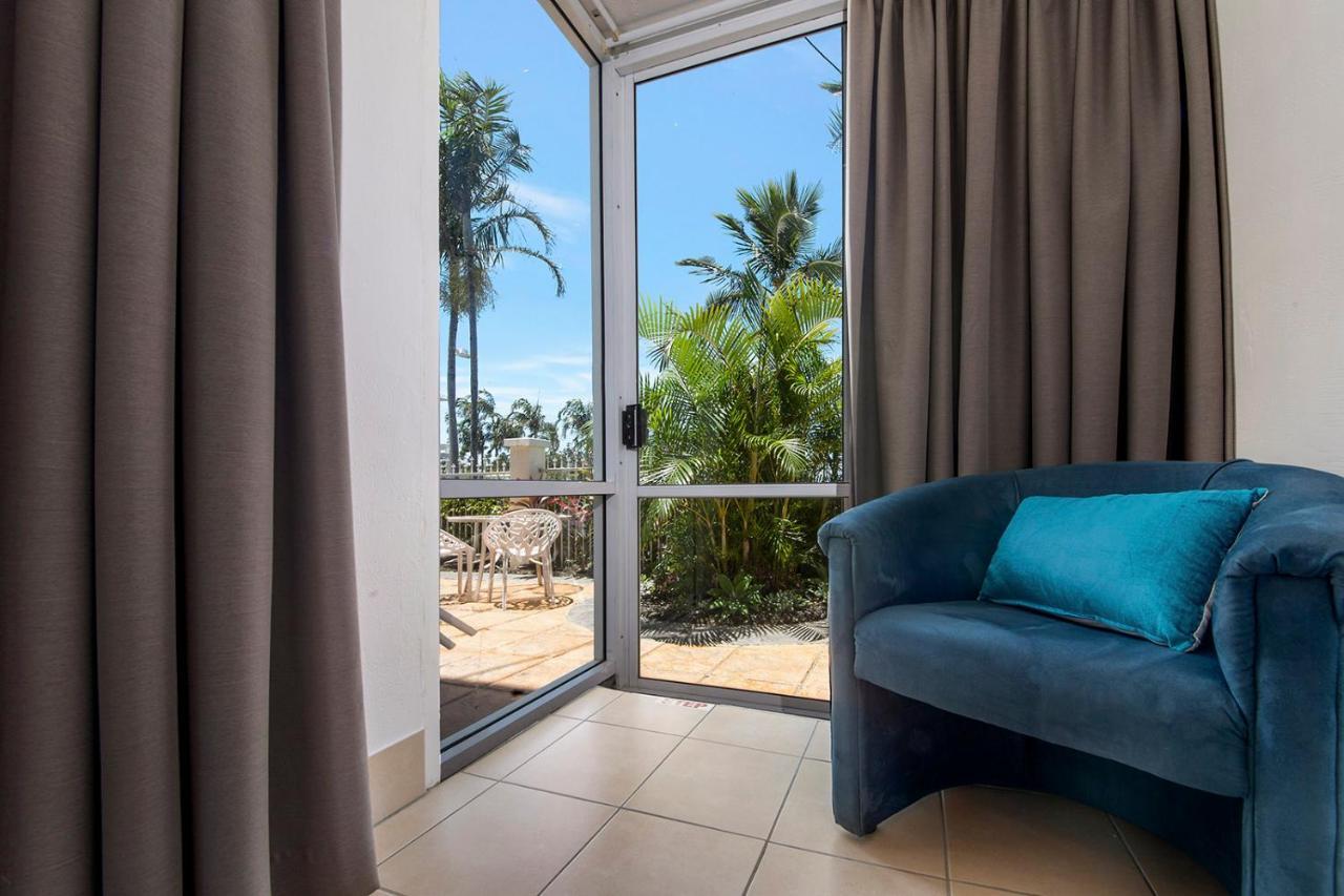 Endeavour Inn Emu Park Екстериор снимка