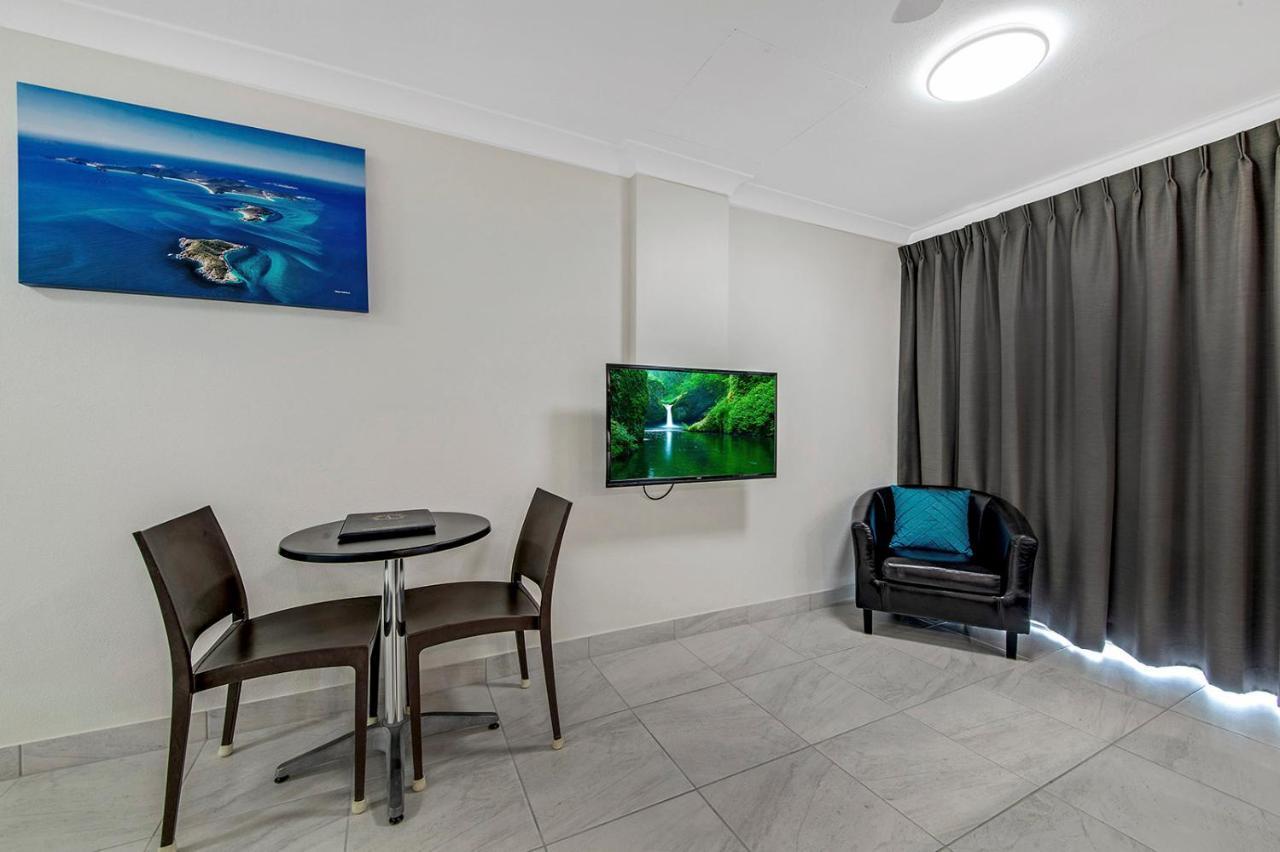 Endeavour Inn Emu Park Екстериор снимка