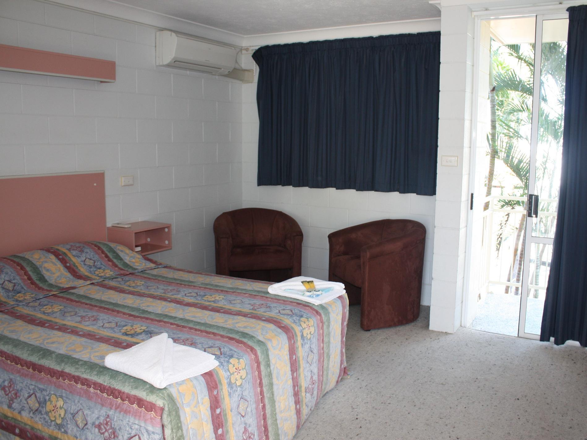 Endeavour Inn Emu Park Екстериор снимка